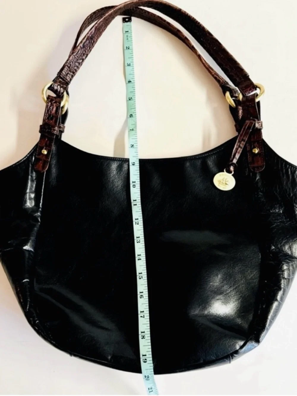 Vtg.Brahmin Tuscan Classic Black Leather Shoulder Bag with Croc Embossed Handles